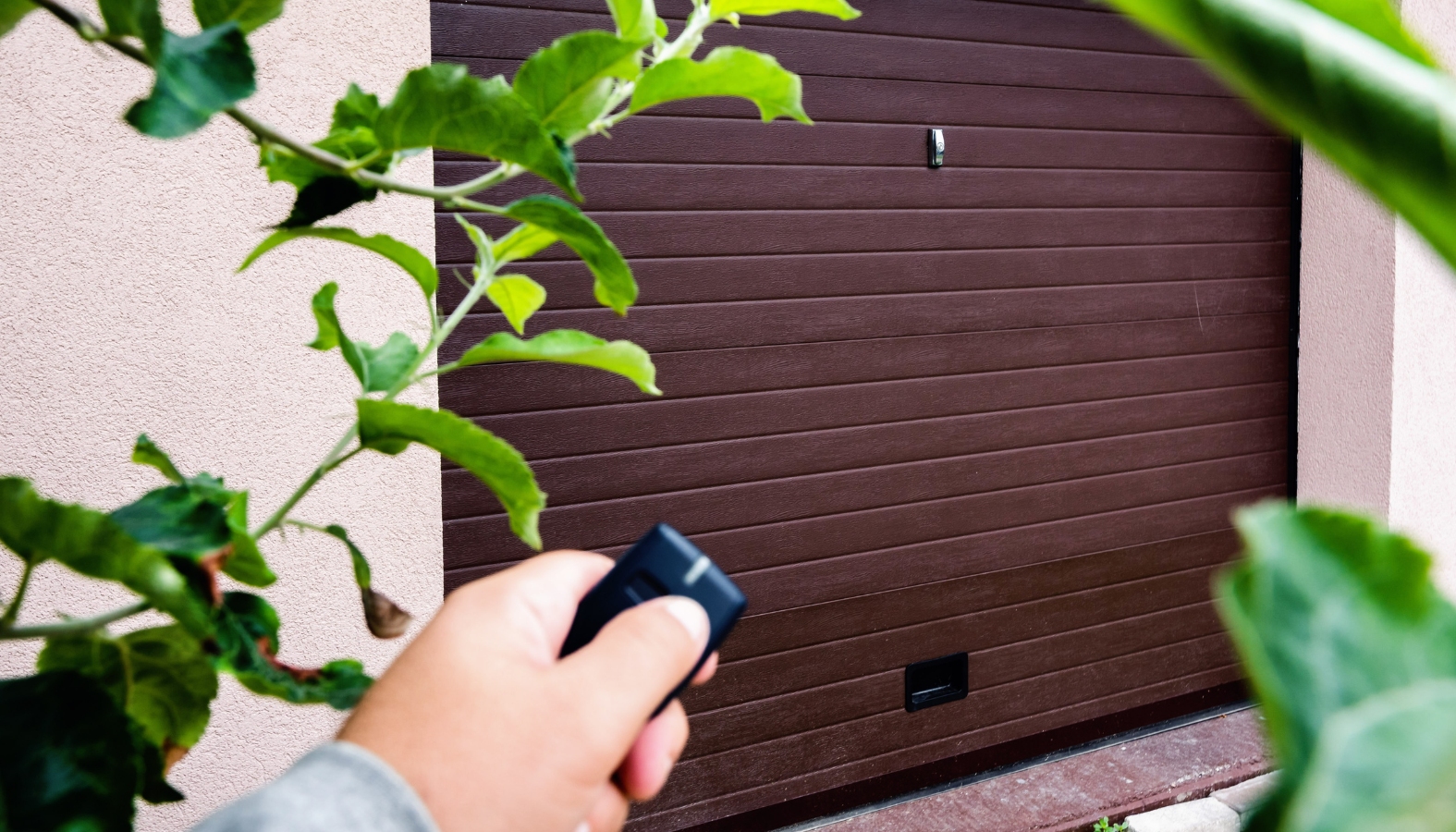 Maximizing Your Garage Space: Choosing The Right Garage Door Opener And ...